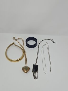 Costume Jewlery Lot #9